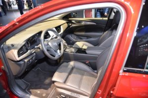 Nuova Opel Insignia 2022 comfort, sicurezza e connettività grand sport